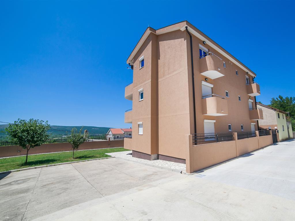 Apartments Urban Wild Kotor Ngoại thất bức ảnh